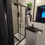 Corner 아파트 *